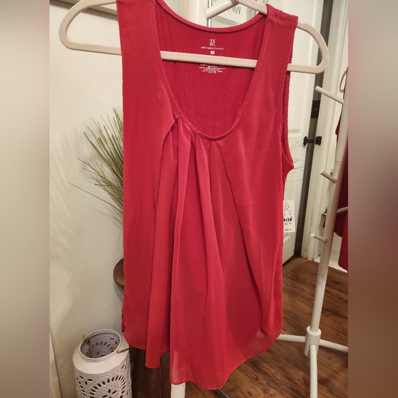 New York & Company Red Pleated Tank Top ** NWOT** - Picture 1 of 6